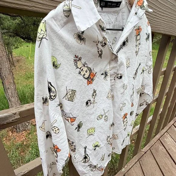 EUC Zara White Poplin Button Down Shirt Shirt with Latin-Themed Print - Picture 6 of 9